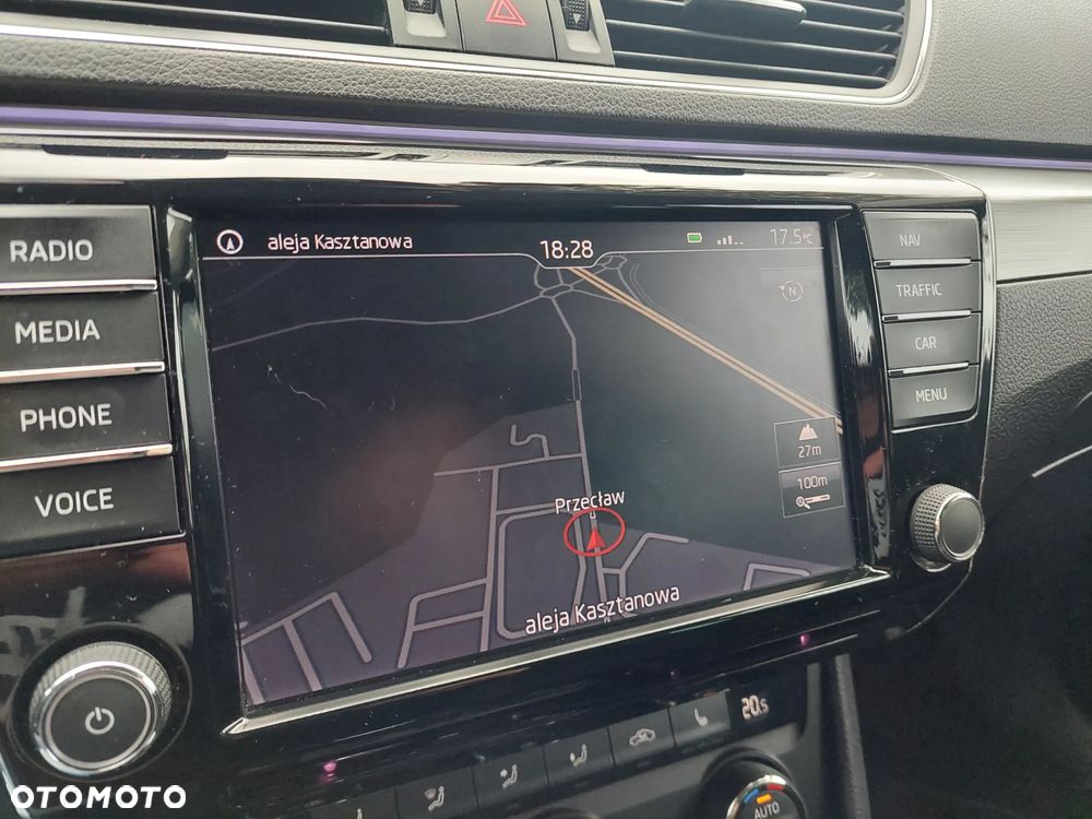 Skoda Superb 1.6 TDI GreenLine - 20
