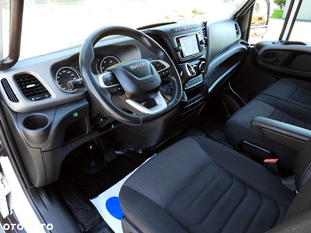 Iveco DAILY 35S18 KONTENER WINDA 8 PALET TEMPOMAT NAWIGACJA LEDY AUTOMAT HI-MATIC KLIMATYZACJA  180KM - 3