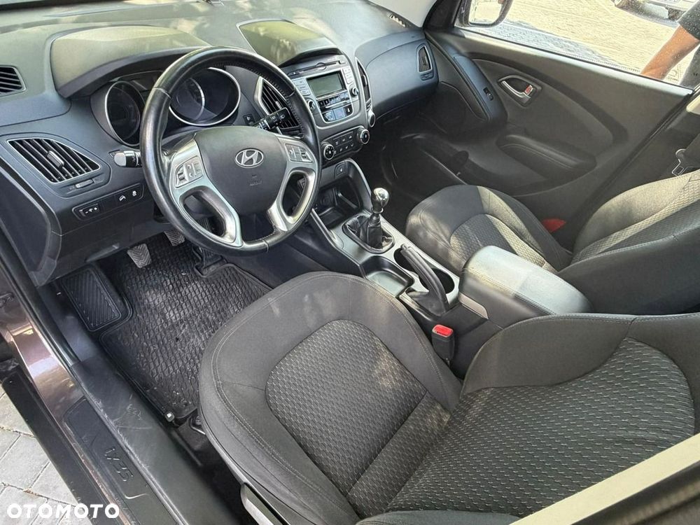 Hyundai ix35 - 12