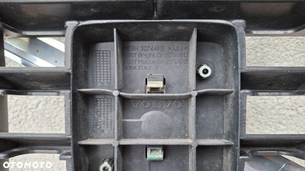 VOLVO S40 II V50 LIFT 07-12 GRILL ATRAPA 30744915 - 5