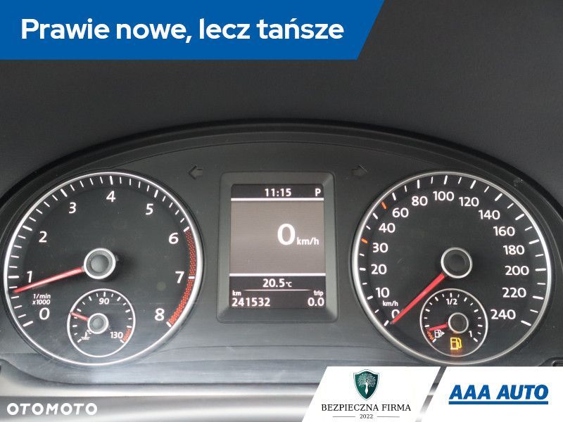 Volkswagen Touran - 13