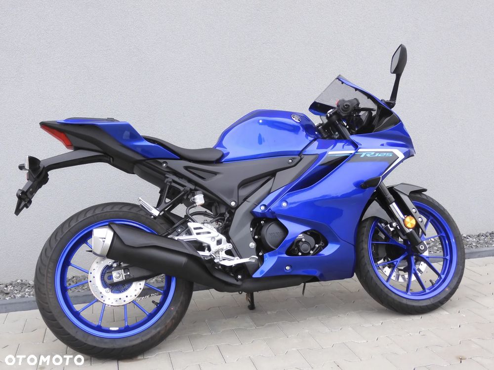 Yamaha YZF - 16