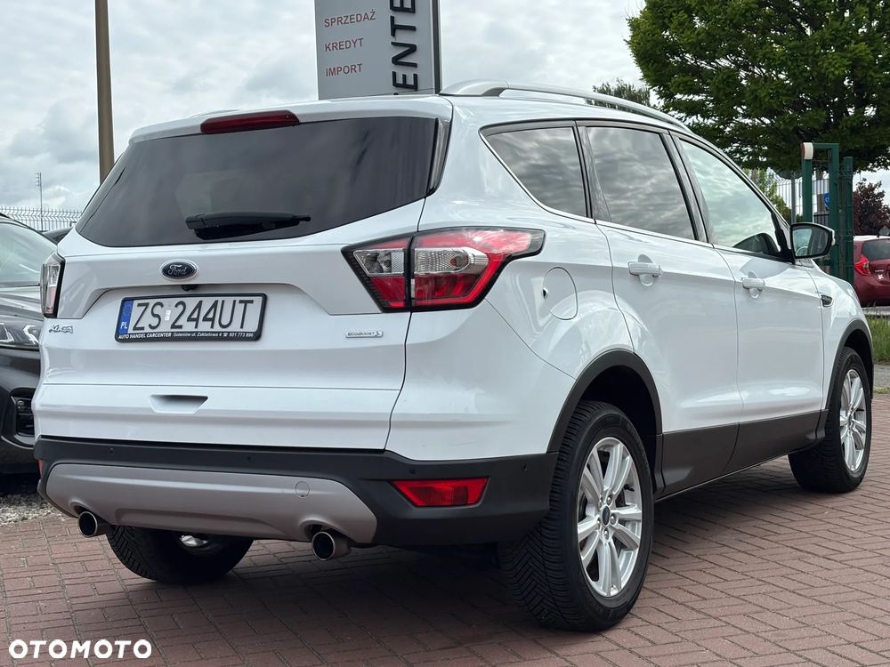 Ford Kuga 1.5 EcoBoost 2x4 Cool & Connect - 8