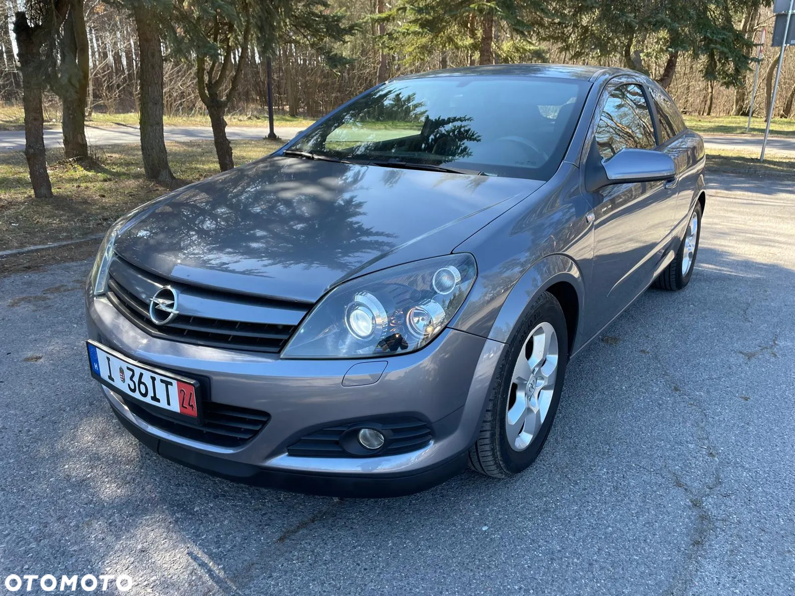 Opel Astra GTC 2.0 Turbo Sport - 11