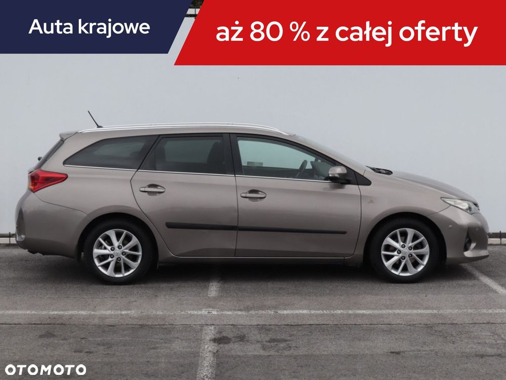 Toyota Auris - 8