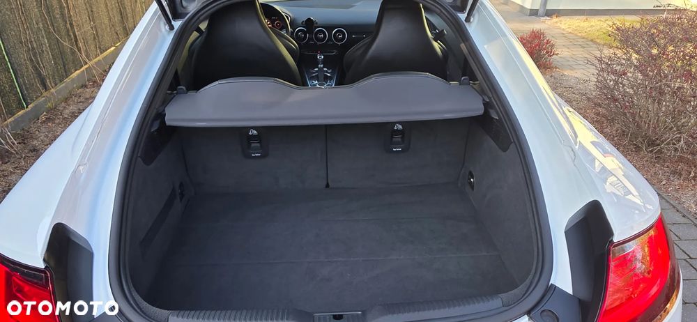 Audi TT S Coupé - 15