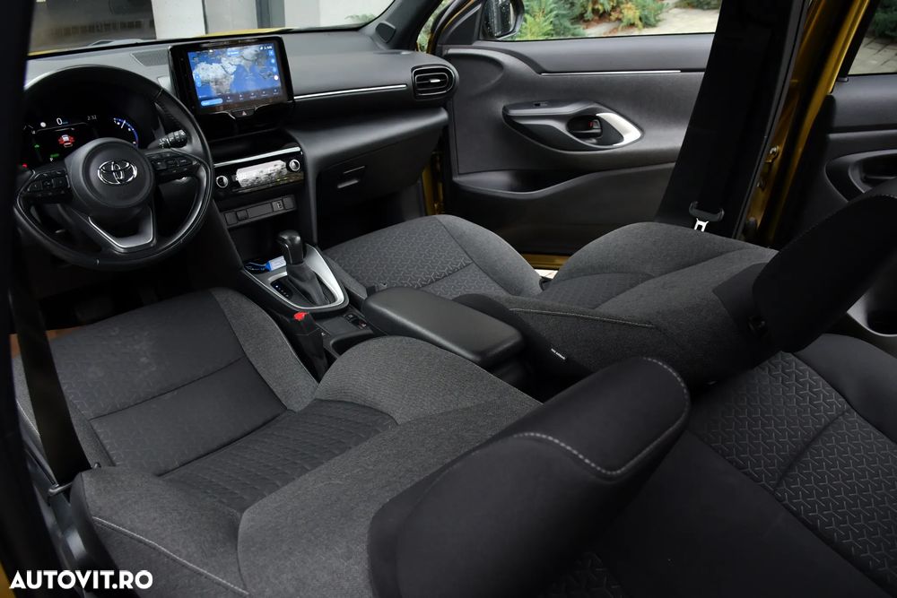 Toyota Yaris Cross 1.5 VVT-i AWD-i Premiere Edition - 16