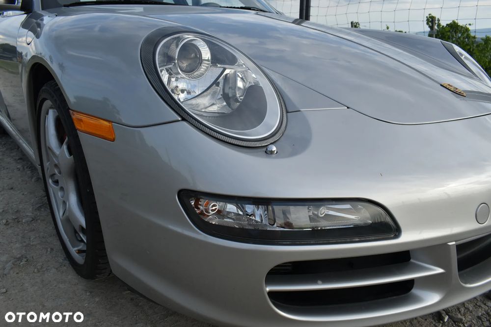 Porsche 911 Carrera S - 18