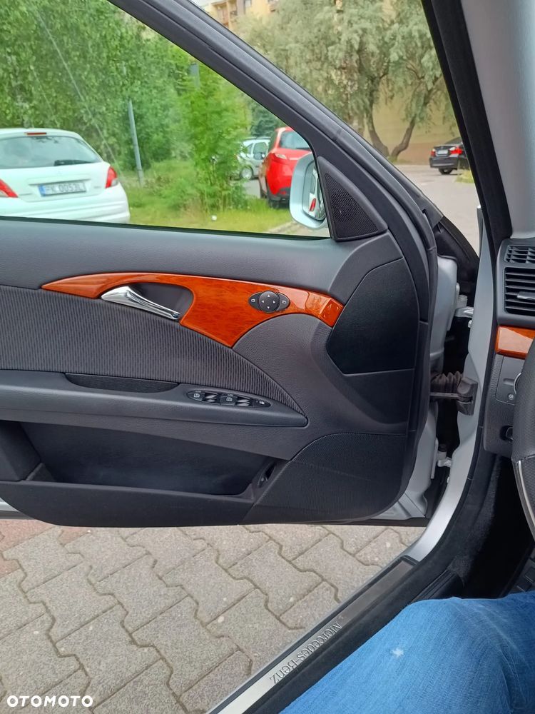 Mercedes-Benz Klasa E 200 CDI Classic - 7