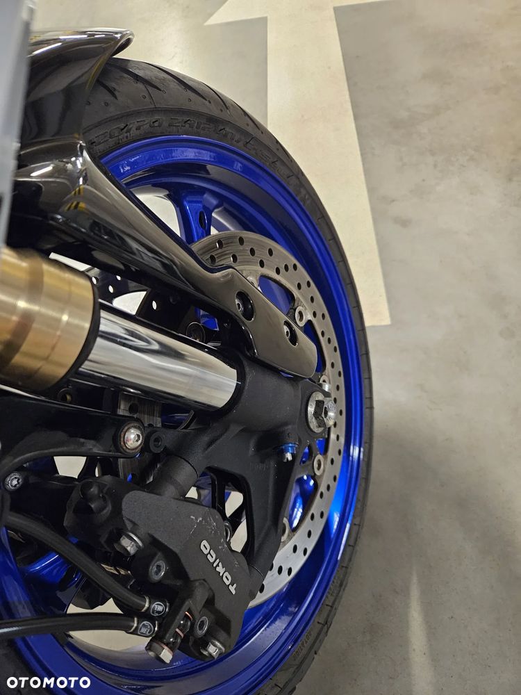 Suzuki GSX-R - 8