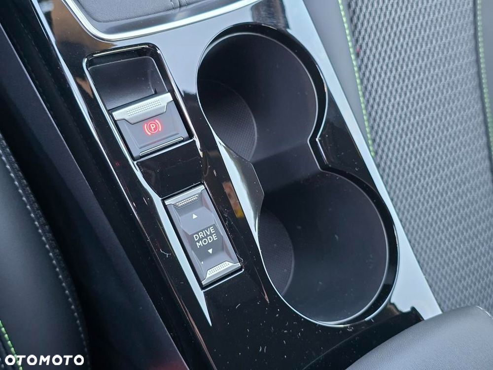 Peugeot 208 1.2 mHEV GT - 20