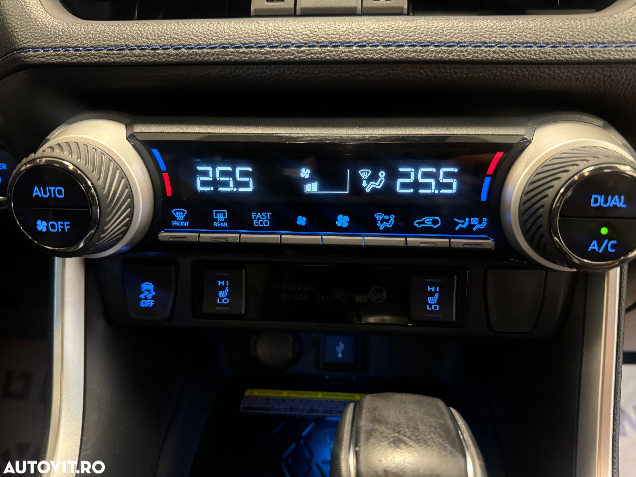 Toyota RAV4 2.5 Hybrid VVT-iE 4x2 Dynamic - 28