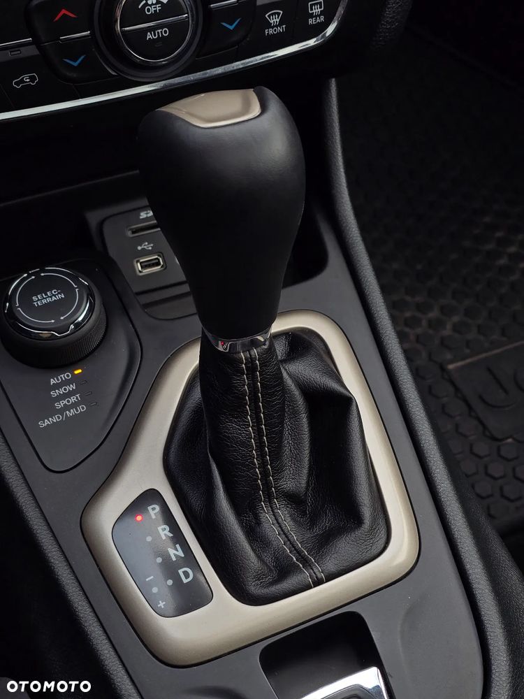 Jeep Cherokee 2.0 Multijet Active Drive II Automatik Limited - 29