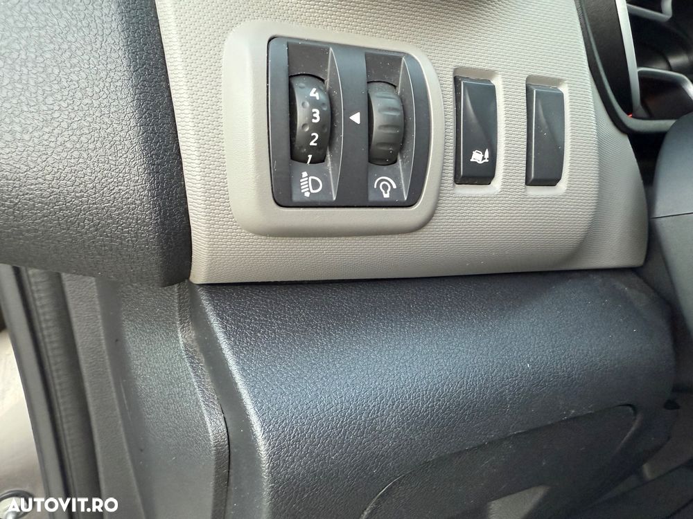 Renault Trafic ENERGY 1.6 dCi 140 Start &St. Grand Combi L2H1 Expression - 21
