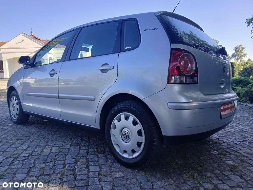 Volkswagen Polo - 7