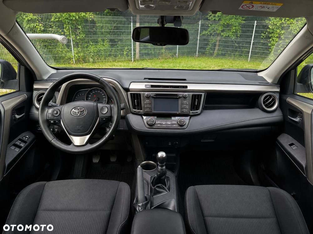 Toyota RAV4 2.0 D-4D Premium 4x2 - 10