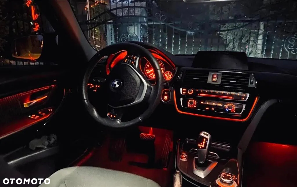 BMW Seria 3 320d - 11