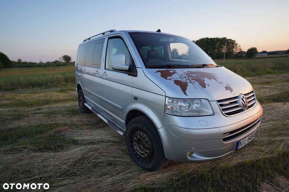 Volkswagen Multivan - 2
