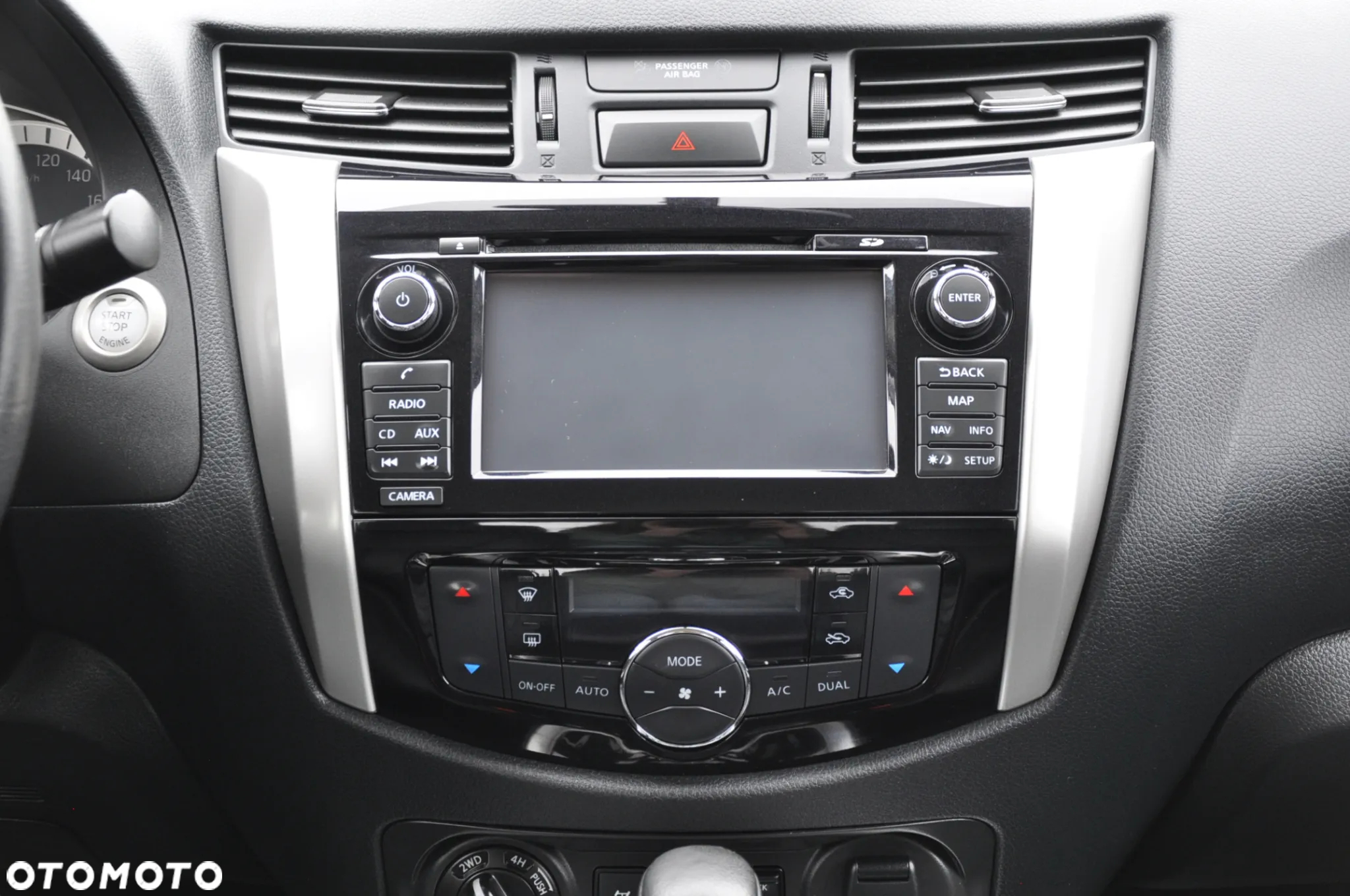 Nissan Navara - 36