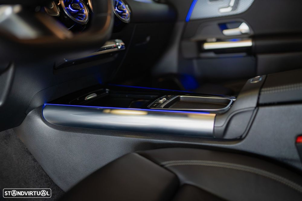 Mercedes-Benz EQA 300 4Matic AMG Line - 33