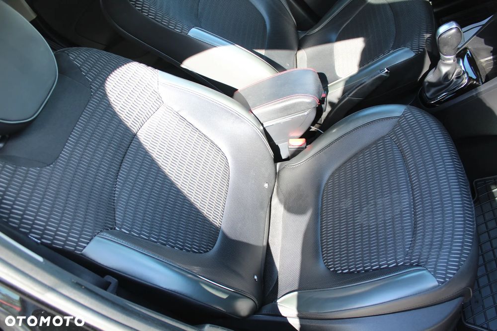 Renault Captur ENERGY TCe 120 EDC Intens - 24