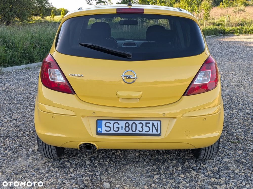 Opel Corsa 1.4 16V Satellite - 16