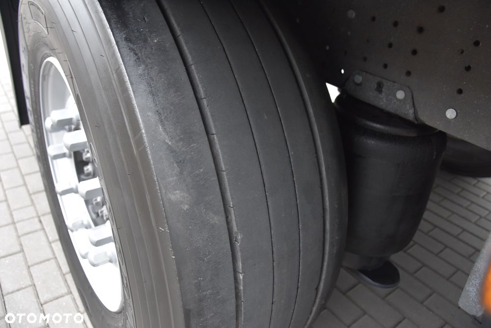 Schmitz Cargobull FIRANA / 240 TYŚ KM PRZEBIEGU! / DACH PODNOSZONY / OŚ PODNOSZONA / WAGA WABCO / STAN JAK FABRYCZNIE NOWY ! ! ! - 27