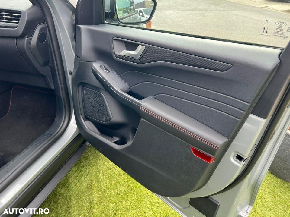 Ford Kuga - 14