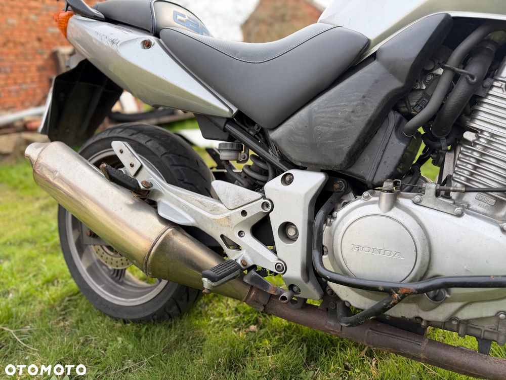 Honda CBF - 13