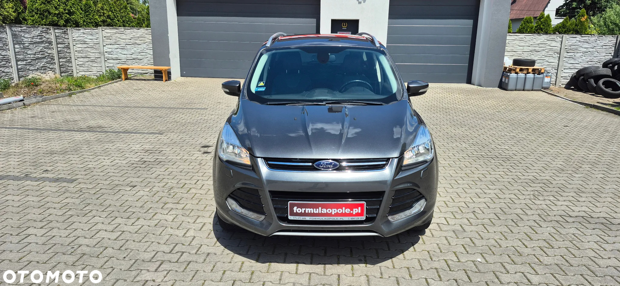 Ford Kuga 1.6 EcoBoost 2x4 Titanium - 2