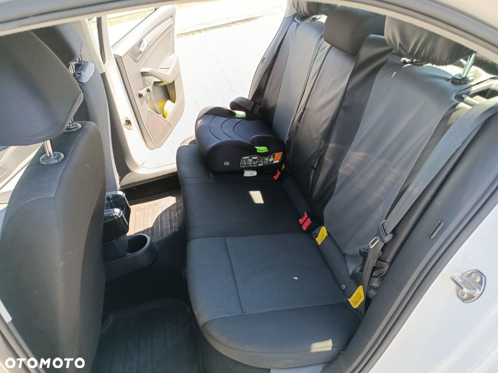 Skoda RAPID 1.0 TSI Active - 9