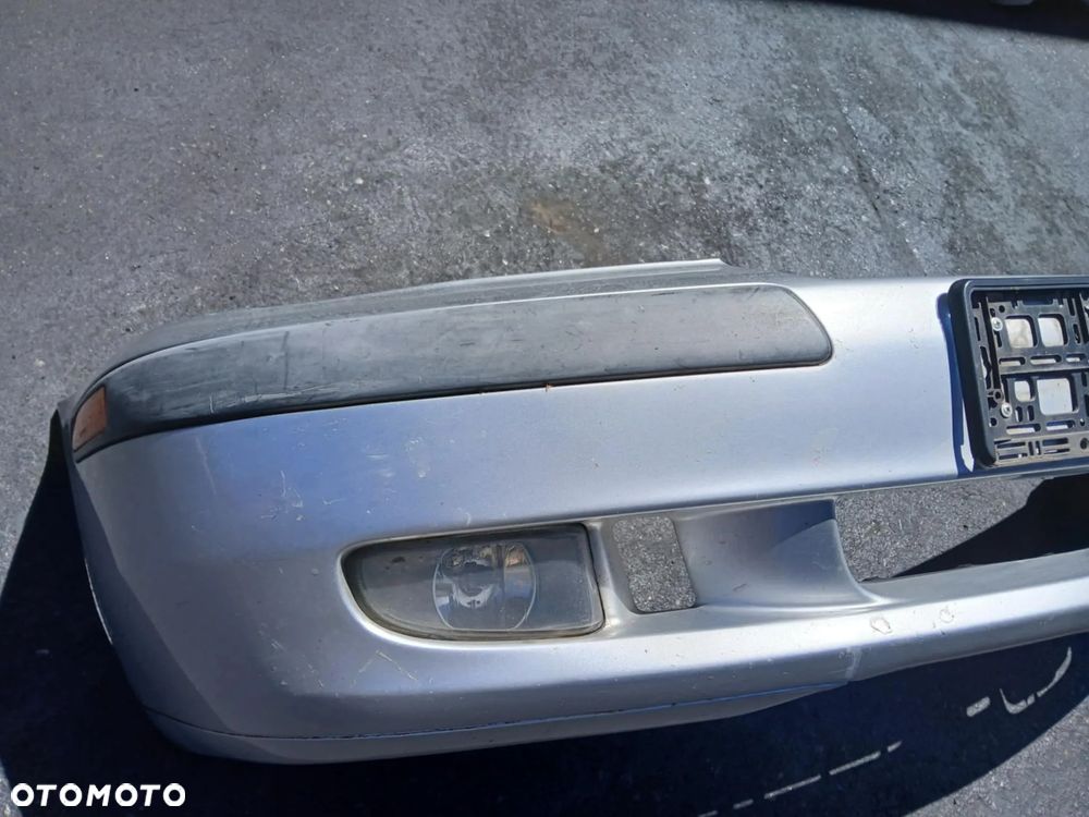 Volvo V40 zderzak przedni - 3
