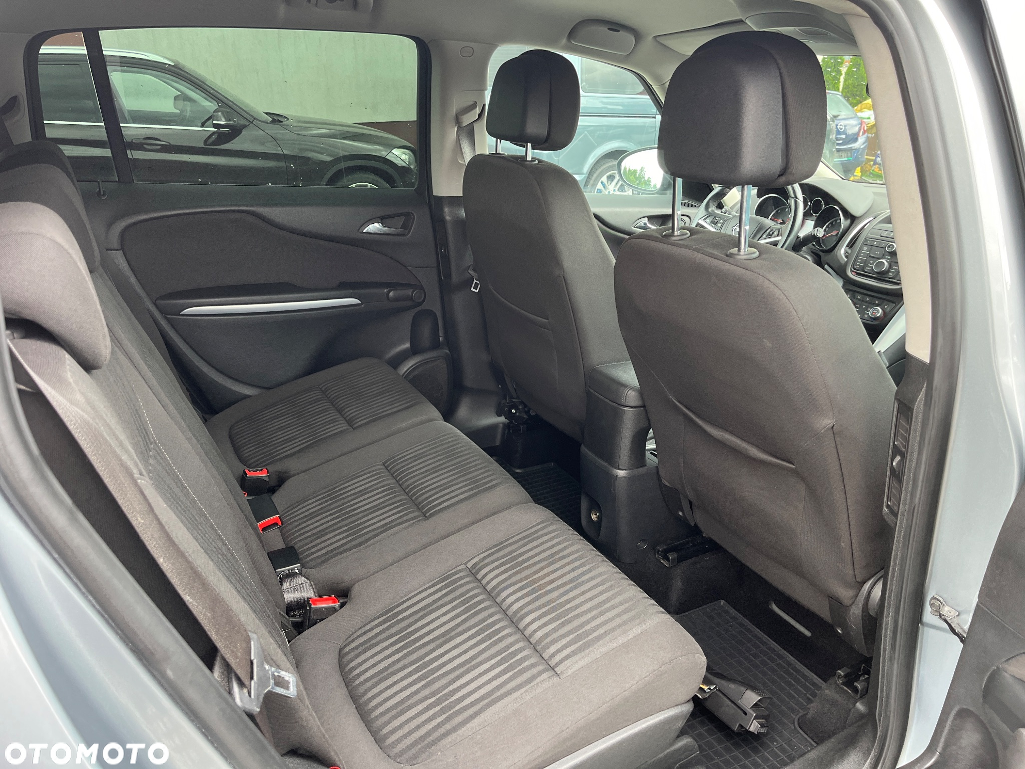 Opel Zafira 2.0 CDTI Enjoy - 25