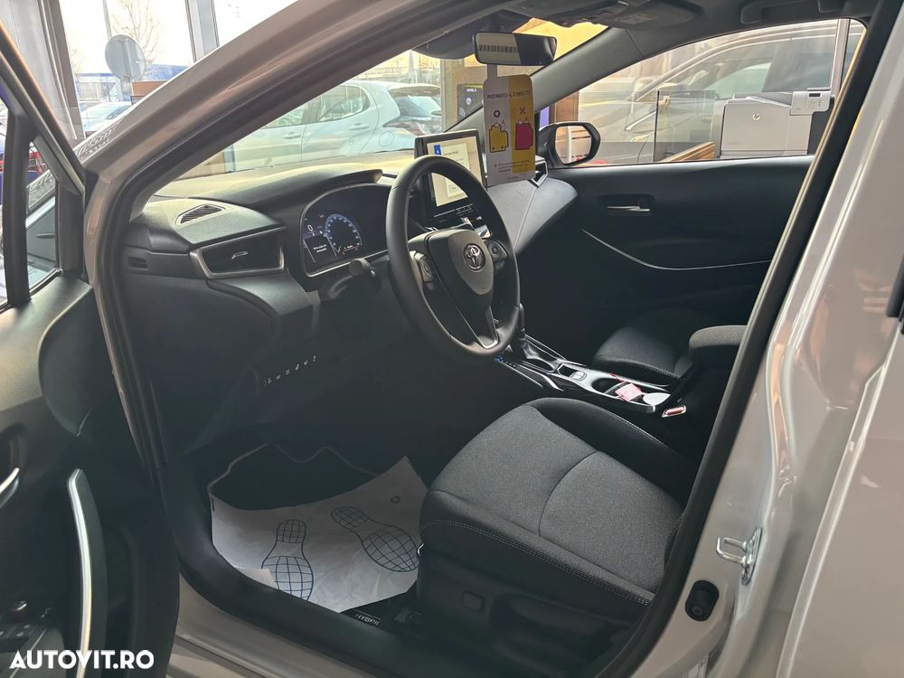 Toyota Corolla 1.8 HSD Dynamic - 5