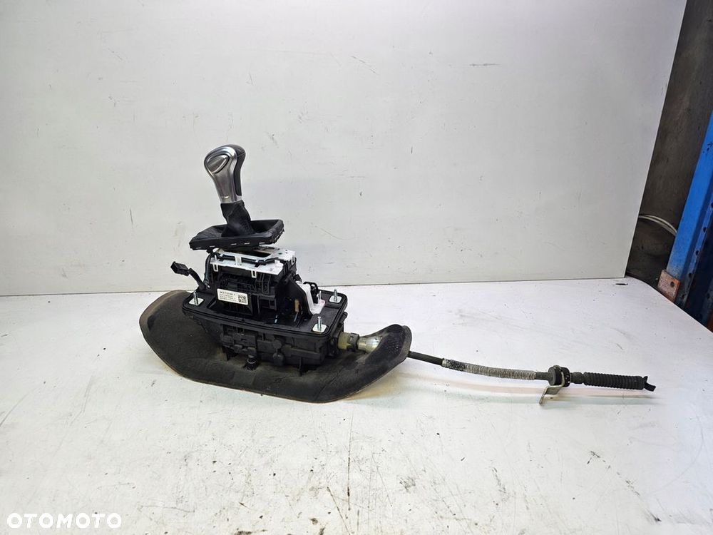 WYBIERAK BIEGÓW LEWAREK AUDI A4 B8 LIFT 8K2713041T - 1