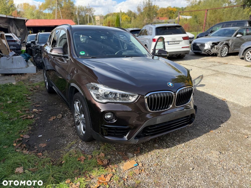 BMW X1 xDrive20i Sport Line - 18