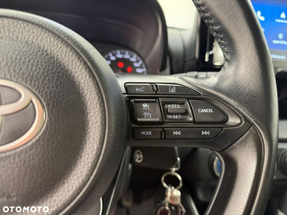 Toyota Yaris 1.5 Comfort - 23