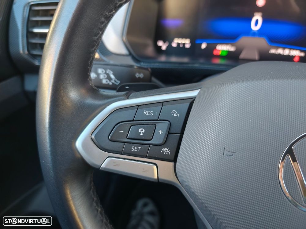 VW T-Cross 1.0 TSI Urban DSG - 32