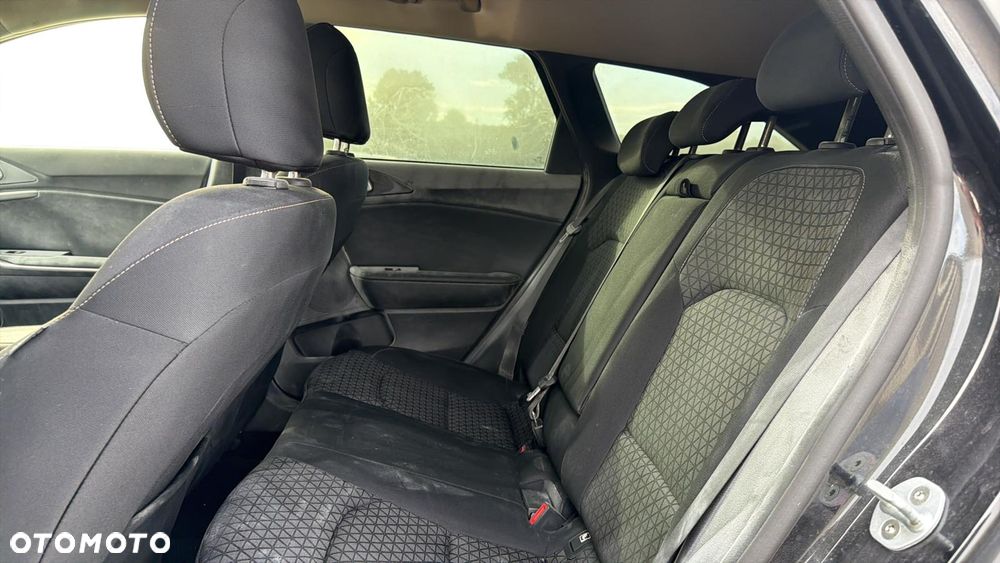 Mercedes-Benz GLA 250 7G-DCT Style - 35