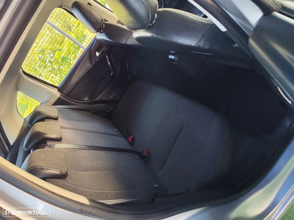 Citroën C3 1.2 PureTech Collection - 38