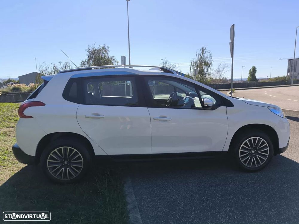 Peugeot 2008 1.2 VTi Active - 11