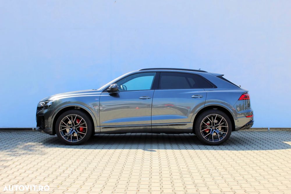 Audi Q8 55 TFSI quattro Tiptronic MHEV - 2