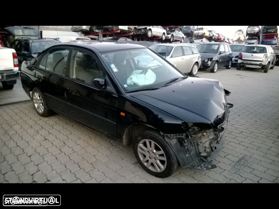 Honda Civic 4portas 2002 para peças - 2