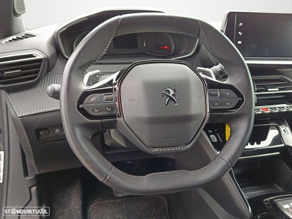 Peugeot 2008 1.5 BlueHDi Allure Pack EAT8 - 11