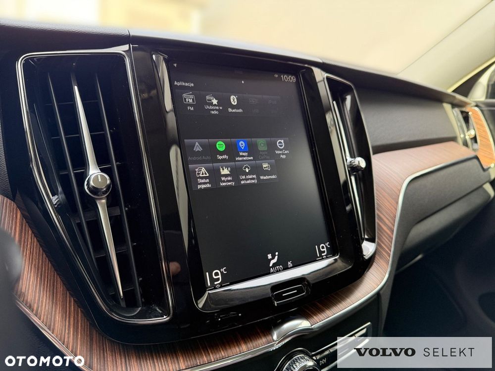 Volvo XC 60 - 22