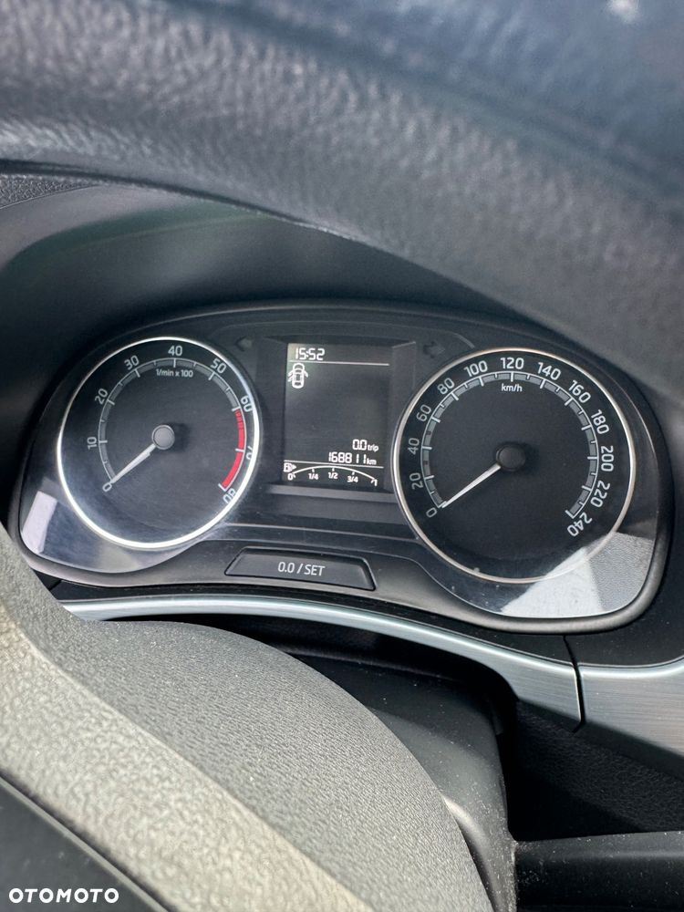 Skoda Fabia 1.0 Active - 17