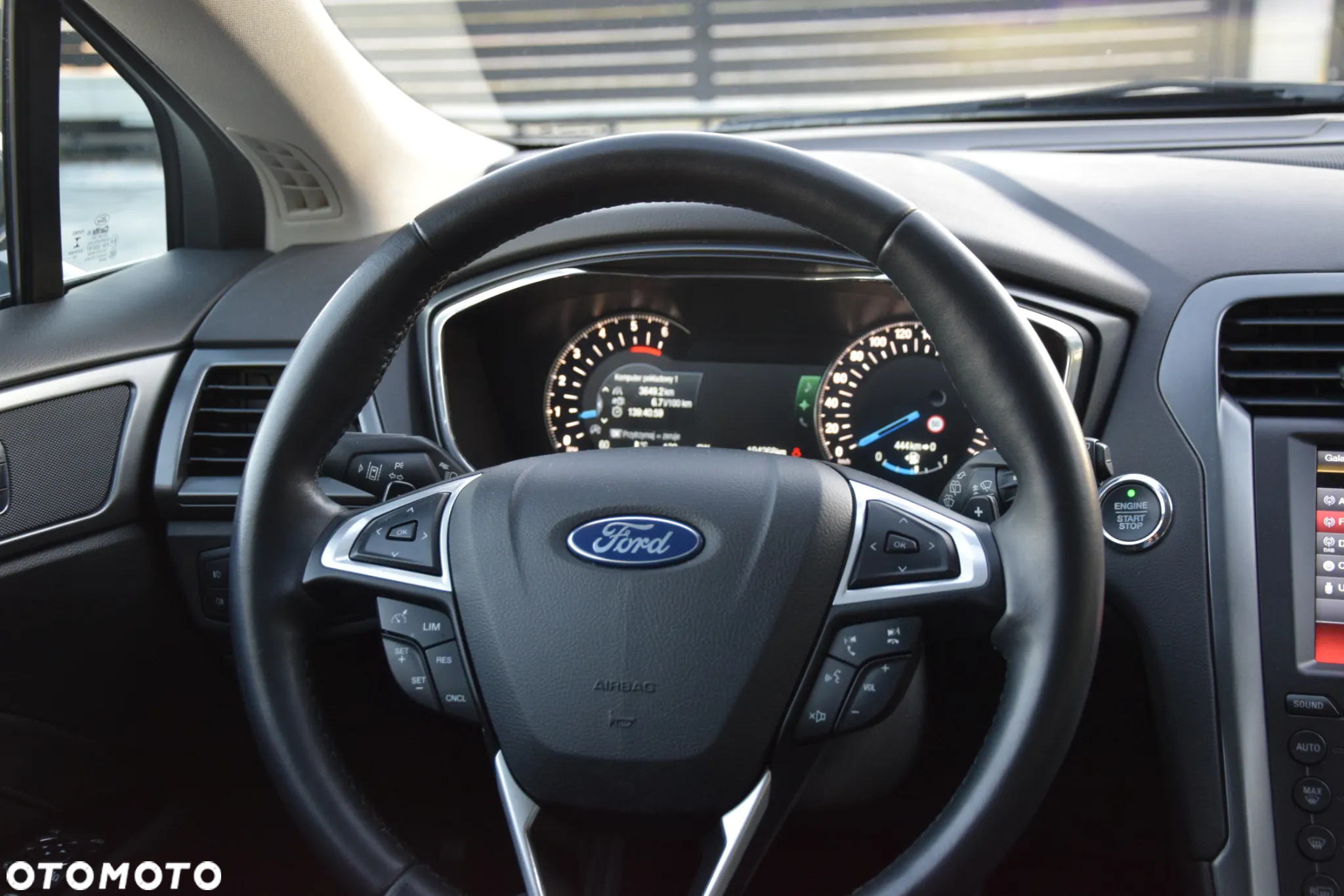 Ford Mondeo - 34