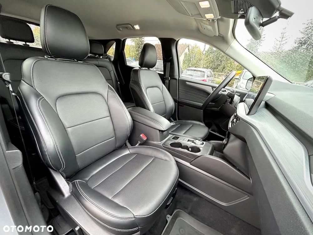 Ford Escape 2.0 EcoBoost AWD Titanium - 31