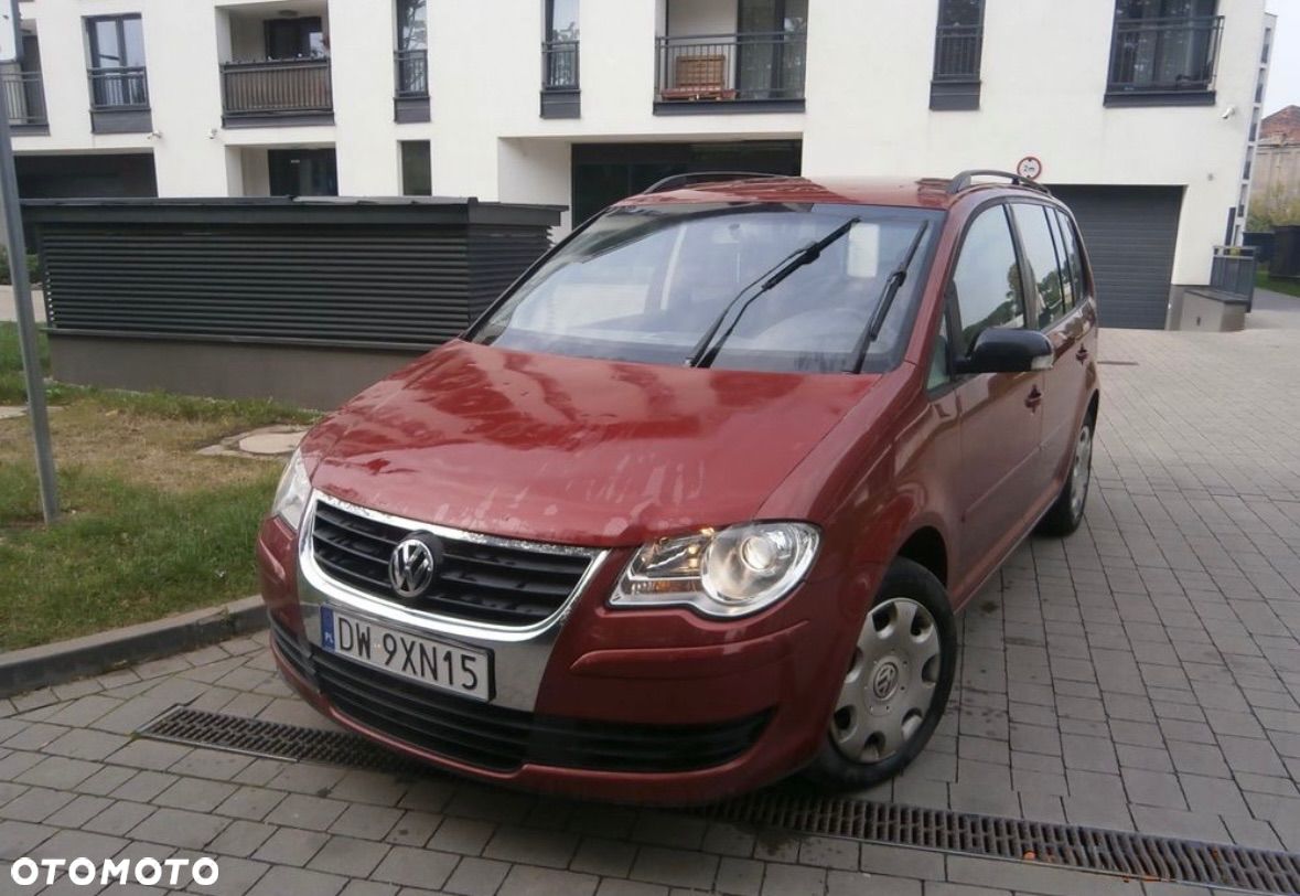 Volkswagen Touran 2.0 TDI DPF Comfortline - 1