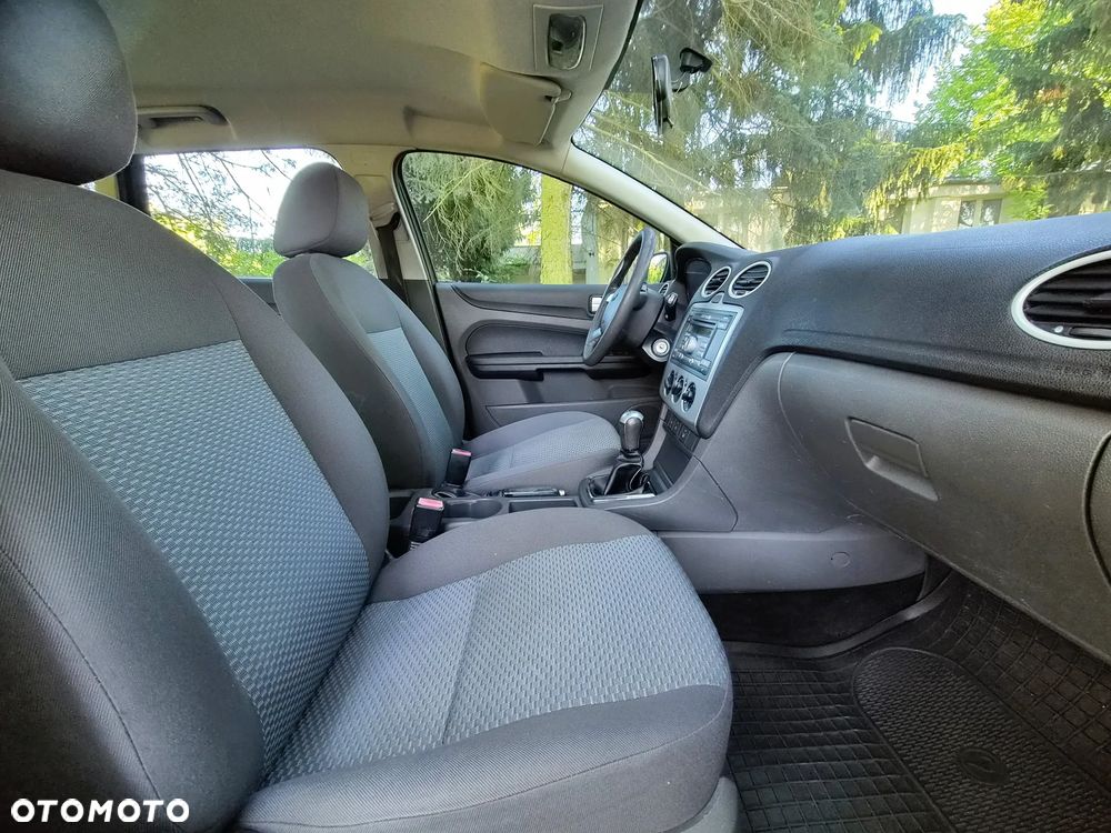 Ford Focus - 11